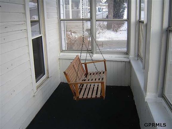 4th image of 5718 S 32nd St