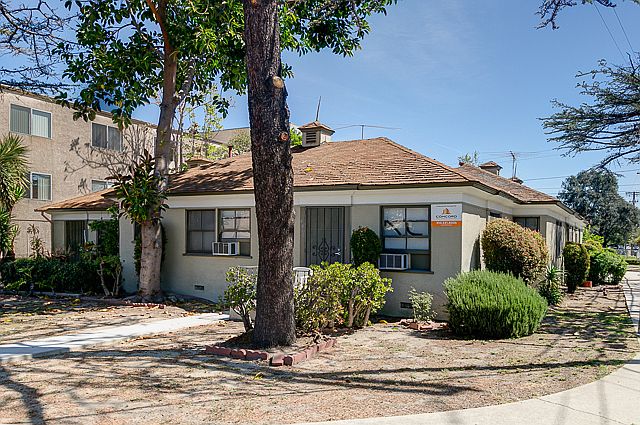 1st image of 4400 Cahuenga Blvd