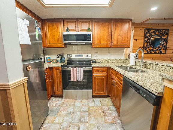 3rd image of 260 Roaring Fork Rd APT 217