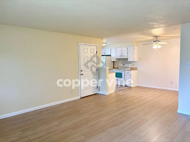 4245 E 119th Pl #D — Photo 4