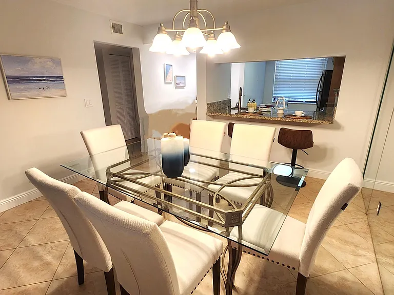 600 Egret Cir #7103 — Photo 5