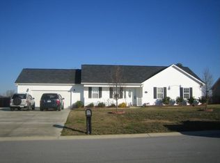 127 Airleigh Pl, Richlands, NC 28574