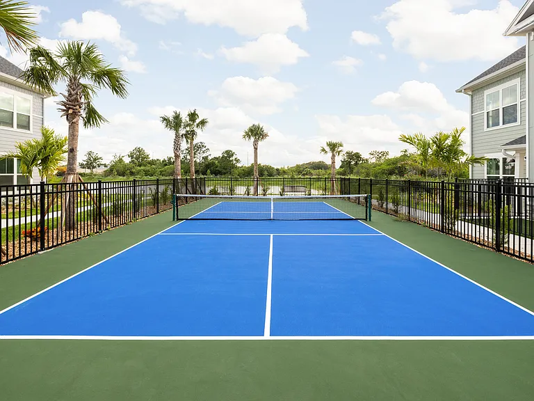 Palm Grove Luxury Apartments — Photo 34