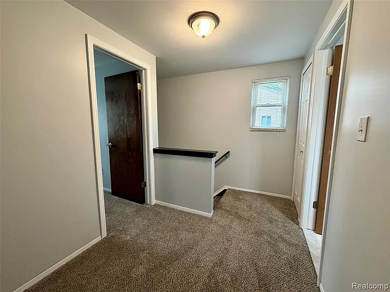 1746 Brookline St — Photo 11
