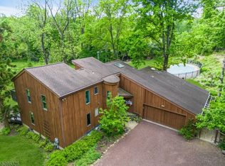 12 Old Route 518 W, Lambertville, NJ 08530