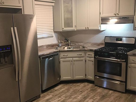 2nd image of 2516 Wismer Ave