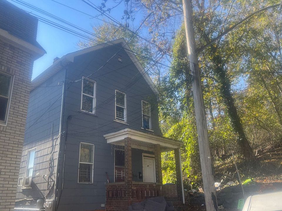 2nd image of 26 Van Tuyl St