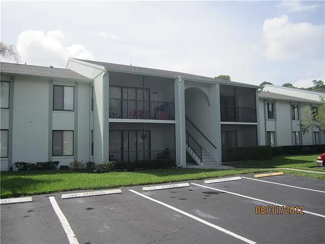 2 bed, 2.0 bath, 1106 sqft, $1,850 — Photo 2