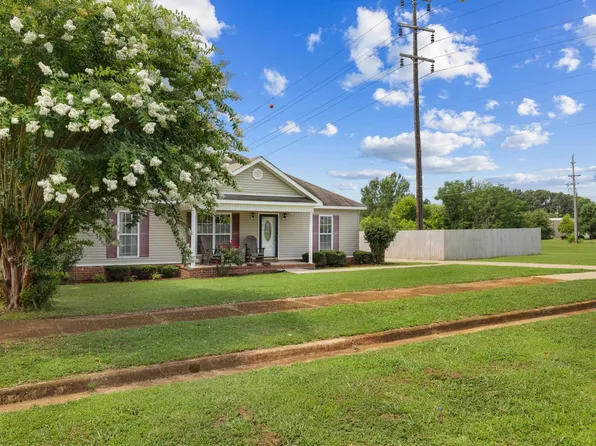 100 W Michigan Ave, Muscle Shoals, AL 35661
