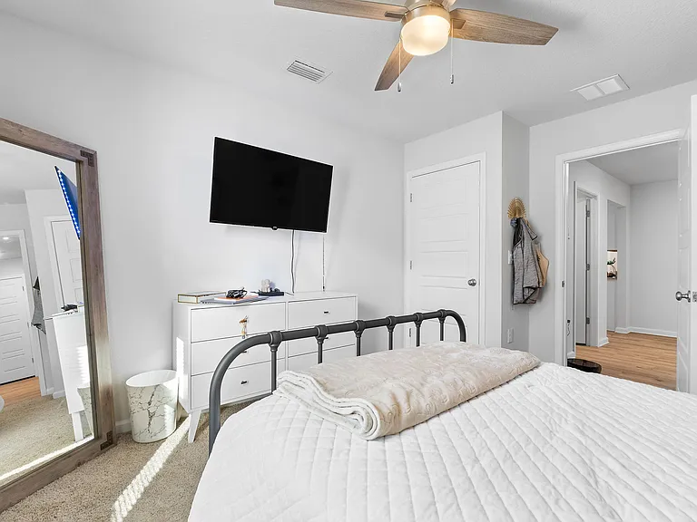6312 Burrow Ln — Photo 7