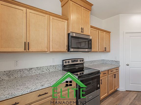 4th image of 5272 Senesta Cir