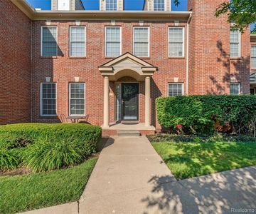 282 N Village Way #38, Canton, MI, 48188