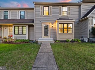 20 Haxall Ct, Sterling, VA 20165
