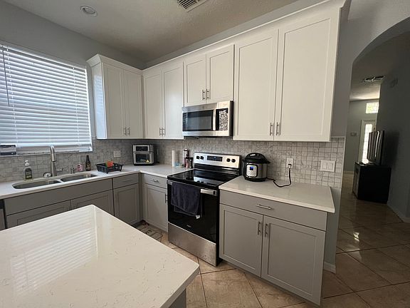 4th image of 10073 Savannah Bluff Ln