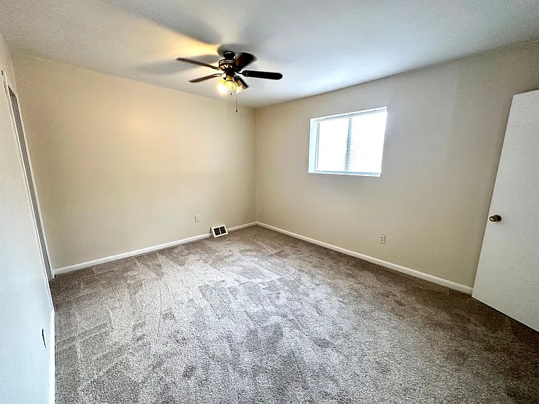 147 Virginia Ave — Photo 14