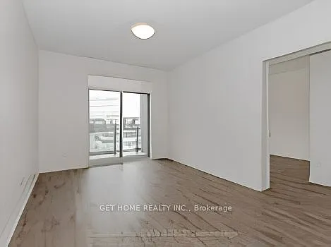 95 Dundas St W #303 — Photo 16