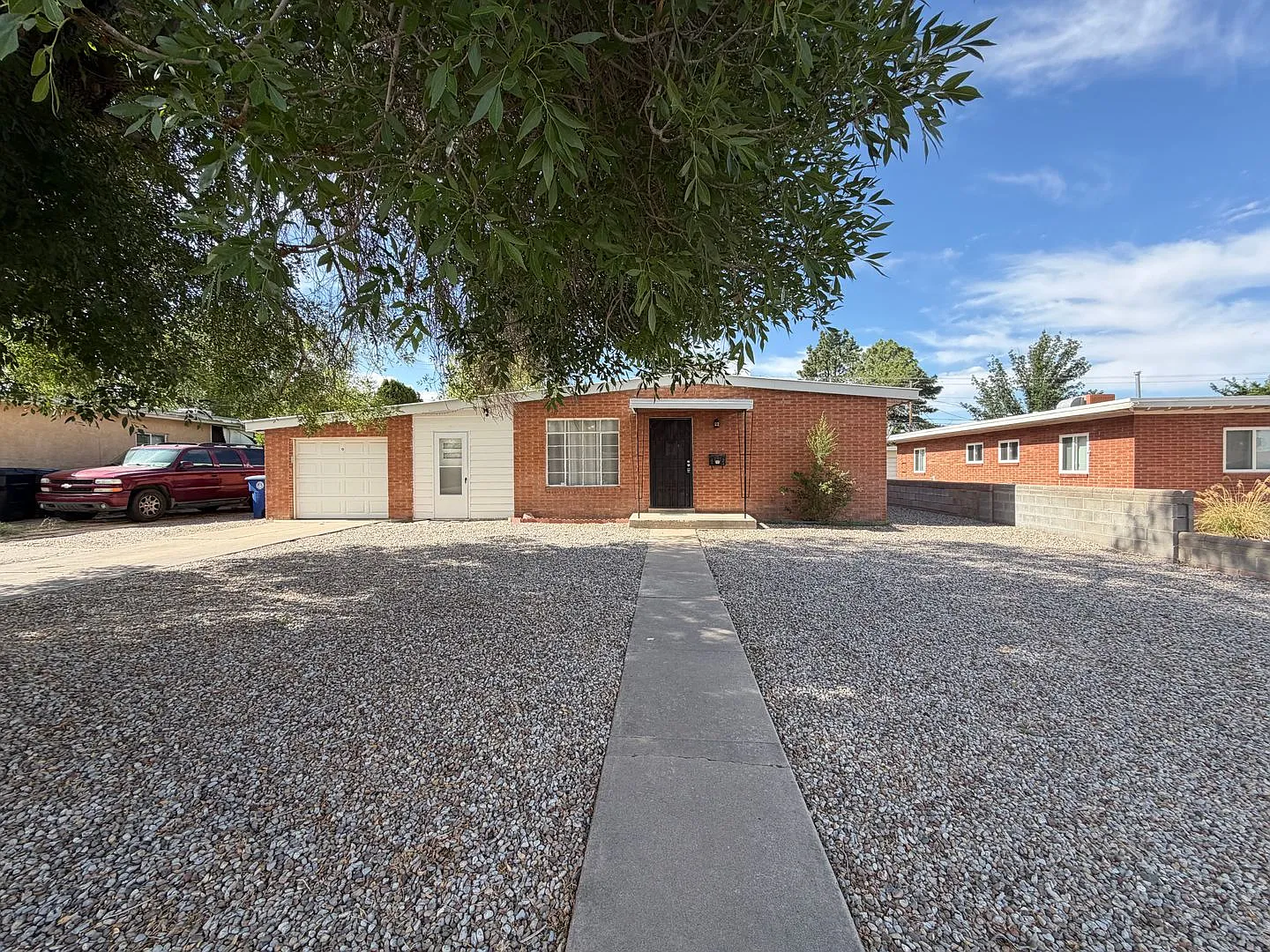 3 Bedroom Single Story Available Near Comanche Rd NE & San Mateo Blvd NE! — Photo 2
