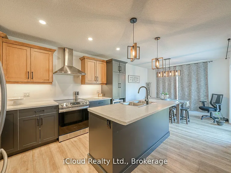 15 Curren Cres — Photo 9