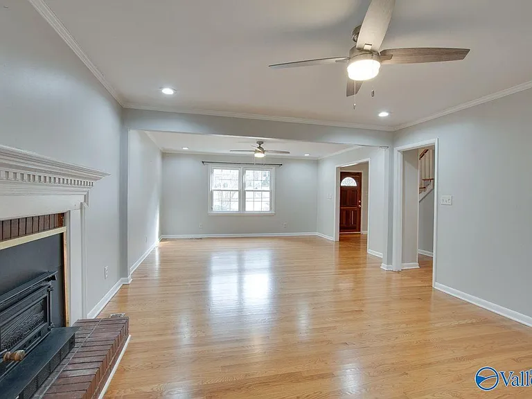 2700 Briarwood Dr SE — Photo 5