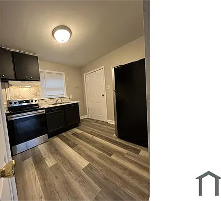 2 bed, 750 sqft, $1,725 — Photo 2