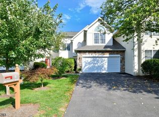 6 Richmond Dr, Basking Ridge, NJ 07920