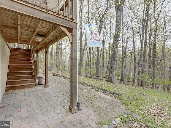 2nd image of 76 Old Sycamore Ln