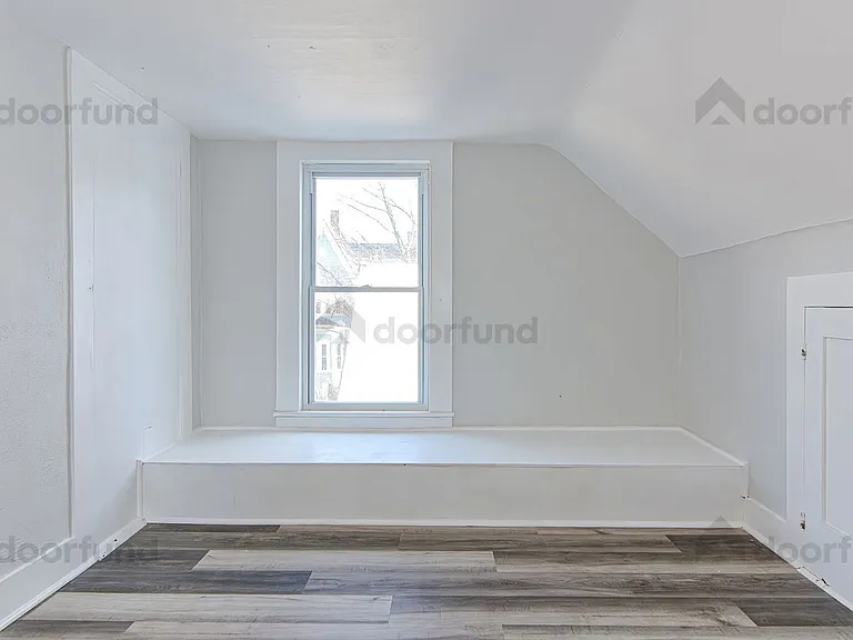 11 Pleasant St #7 — Photo 18