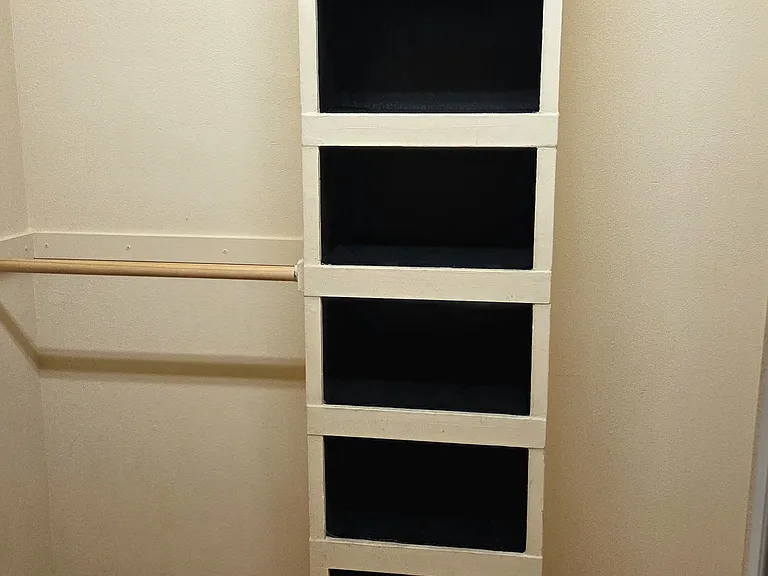 2 large closets n in master suite