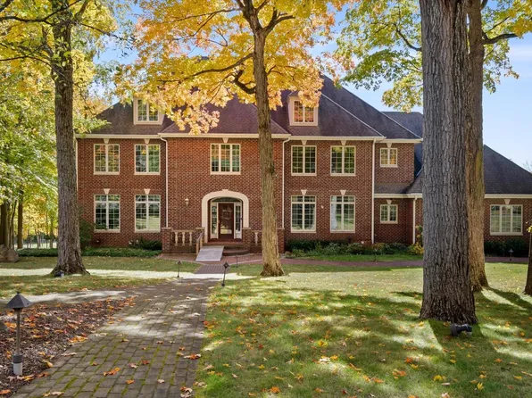 12037 West Bonniwell ROAD, Mequon, WI 53097