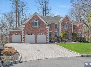 20 Brook Ave, Montvale, NJ 07645