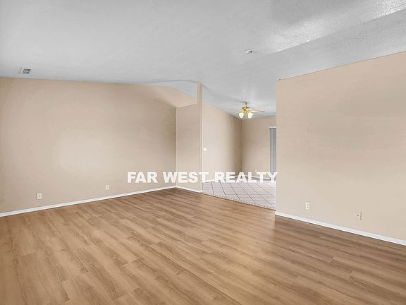 5th image of 5725 N Pawnee Dr