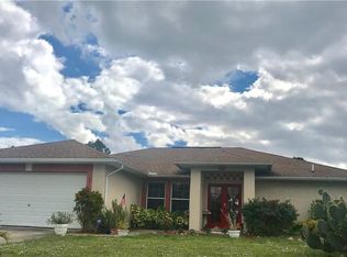2715 52nd St W, Lehigh Acres, FL 33971