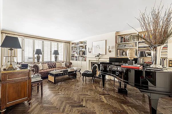 1st image of 15 E 91st St #2E
