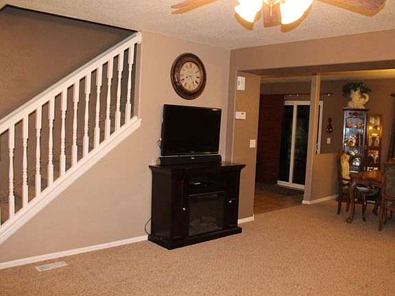 Main level living room