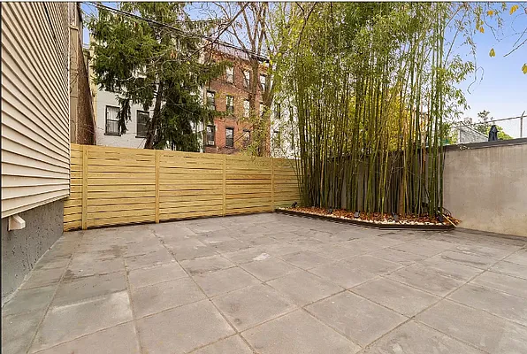 Rented by REAL New York | media 14