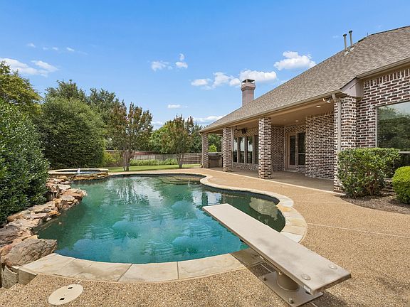 4th image of 4781 Paxton Ln