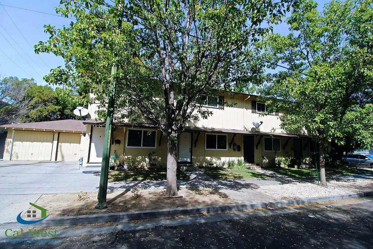 Building Photo - 573 Northlake Dr #C