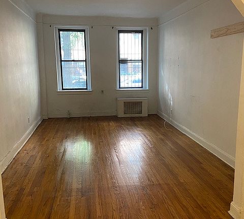 2nd image of 242 E 87th St APT 1A