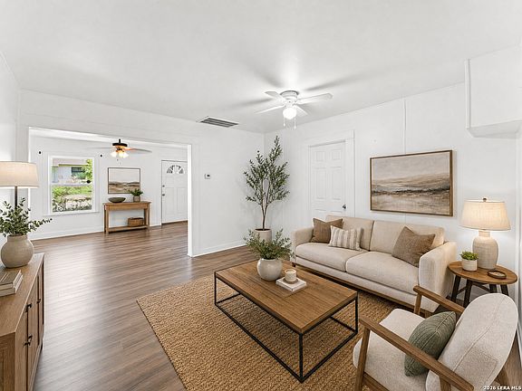 2nd image of 304 Andrews