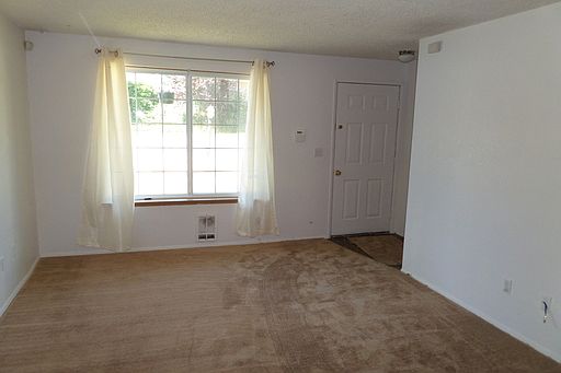 2nd image of 3827 S 302nd St