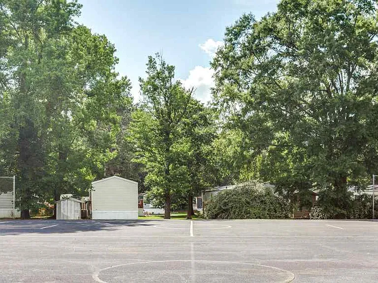 Green Spring Valley — Photo 2