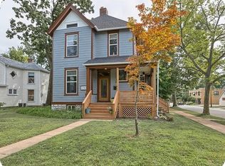 6982 Pernod Ave, Saint Louis, MO
