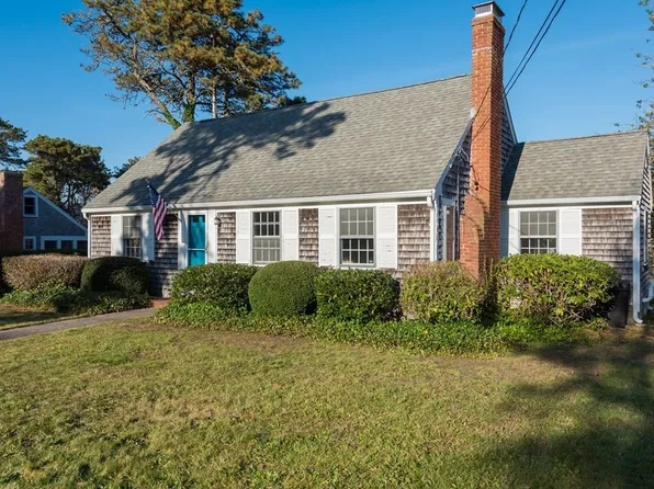 56 Meadowbrook Rd, North Chatham, MA 02650