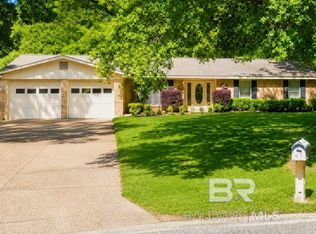 300 Norwood Ct, Bay Minette, AL 36507