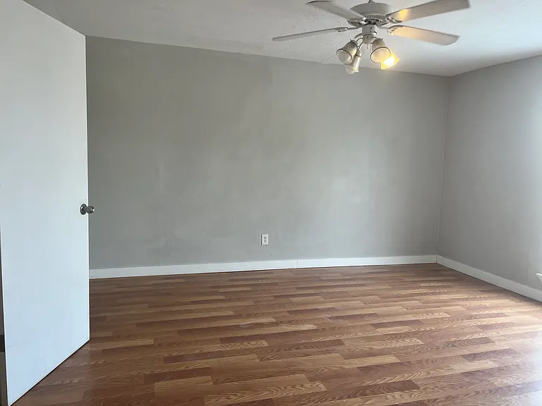 4429 Bowser Ave #105 — Photo 9