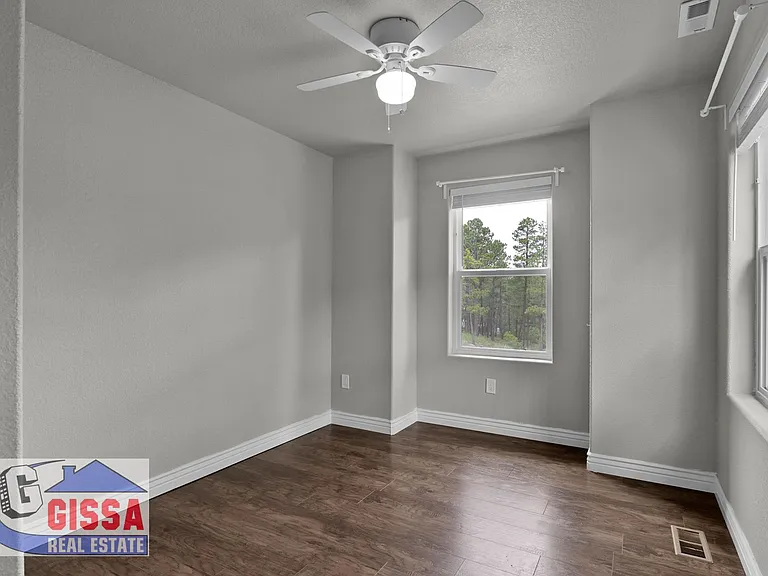 1043 Longspur Ln — Photo 45
