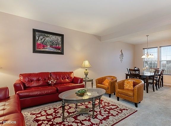 4th image of 2422 Woodside Dr