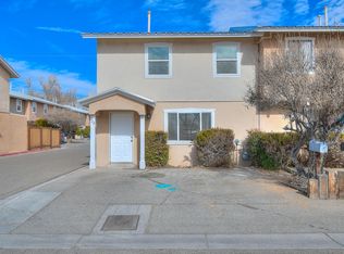 629 Grecian Ln NW, Albuquerque, NM 87107