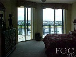 2nd image of 3313 Sunset Key # 607 Cir