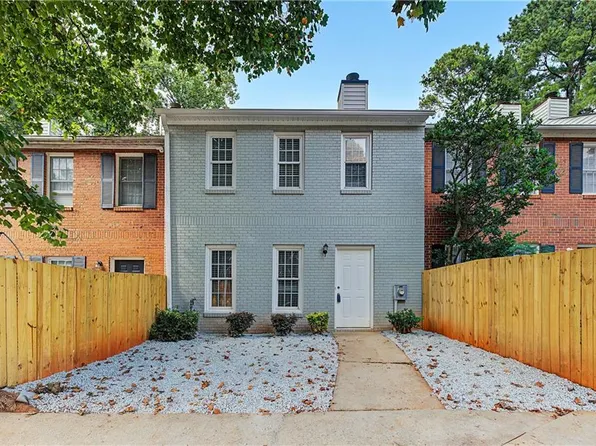 303 Timber Creek Ln SW, Marietta, GA 30060